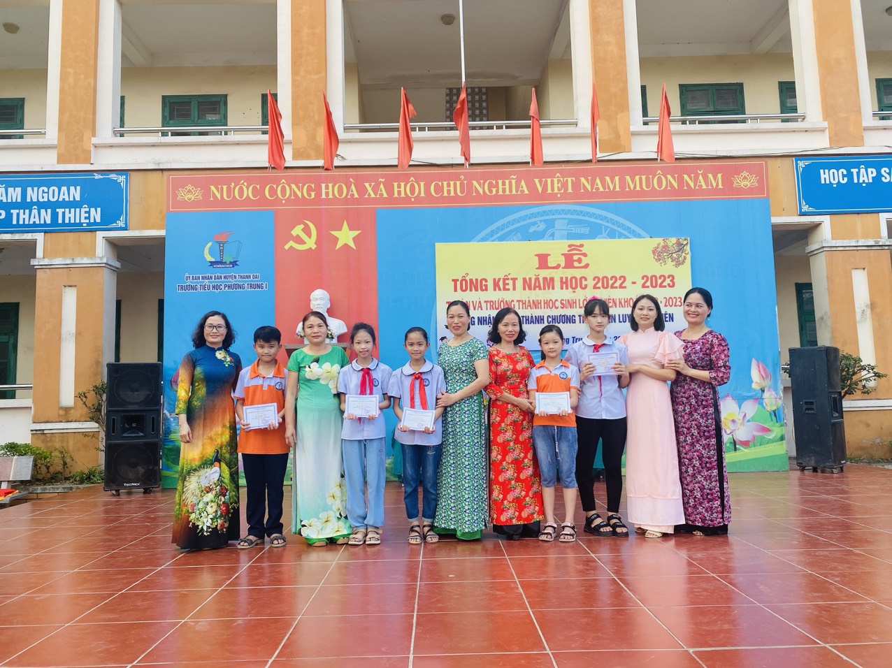 hs hoàn thành chương trình học